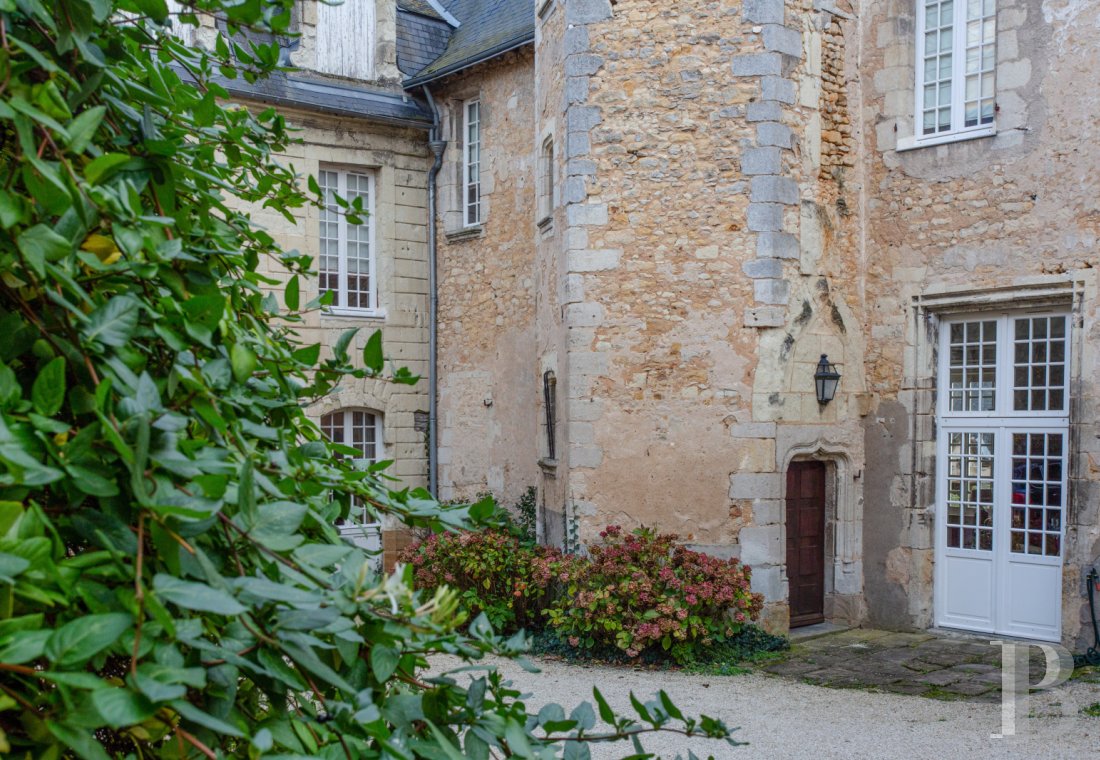 A 16th-century town house in the historic centre of Thouars, in the north of the Deux-Sèvres department - photo  n°4